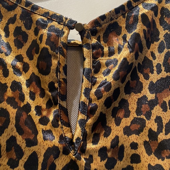 Sloanes & Sadie Leopard print sleeveless top size L - Picture 5 of 6